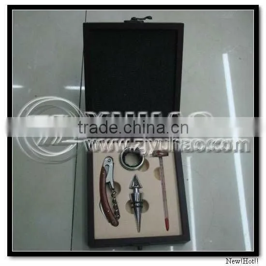 4pcs Wine Case Set With Wooden Box