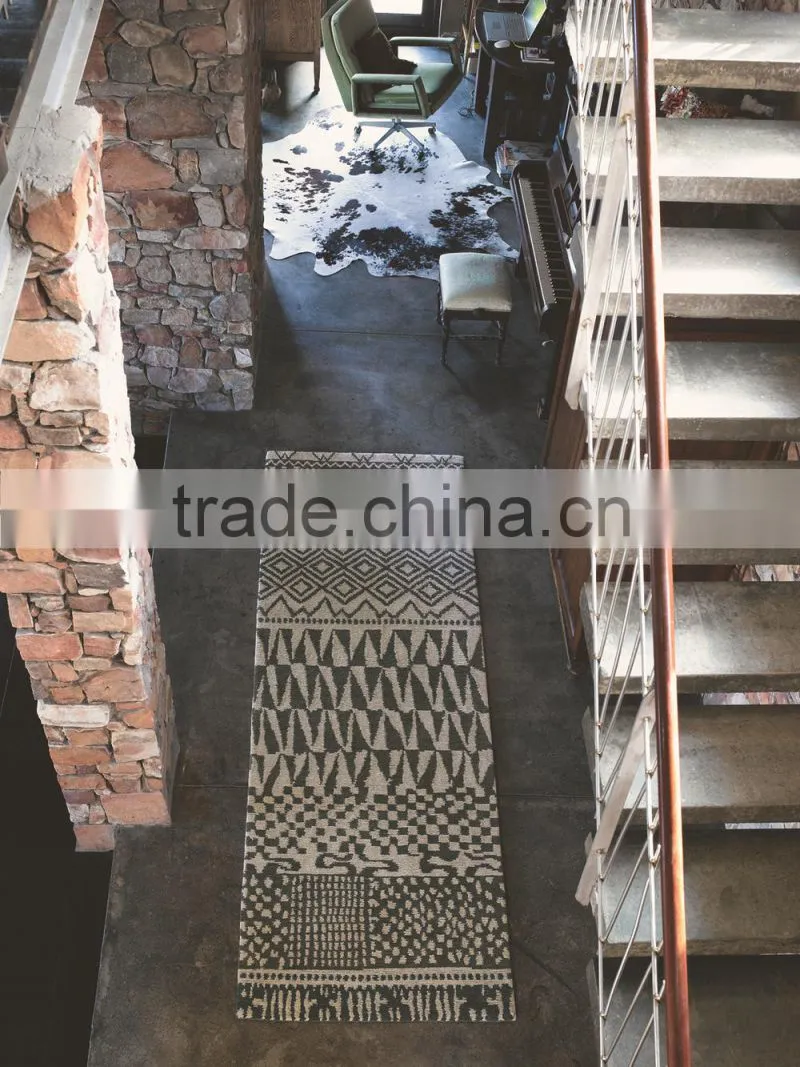 Elegant hand tufted wool rug for apartment, house decoration, corridor