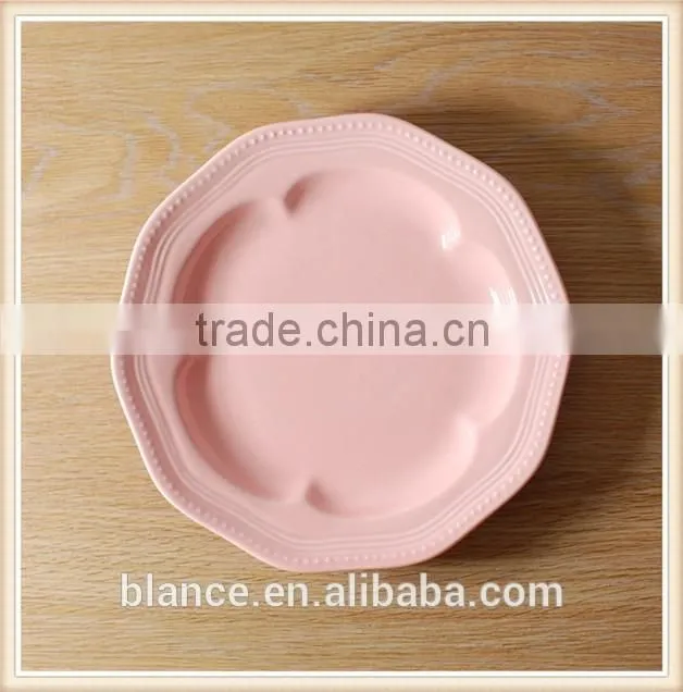 flower shaped plates in different colors