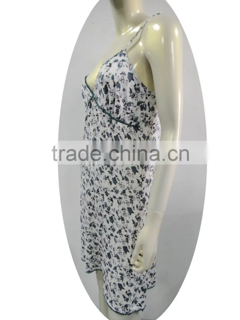 sexy and delicate sleeveless nightgown with pattern