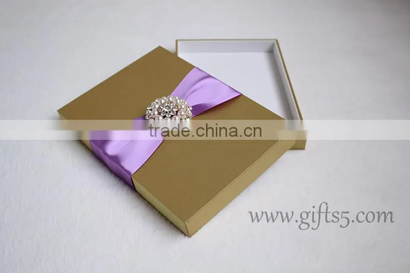 Elegant wedding invitations box