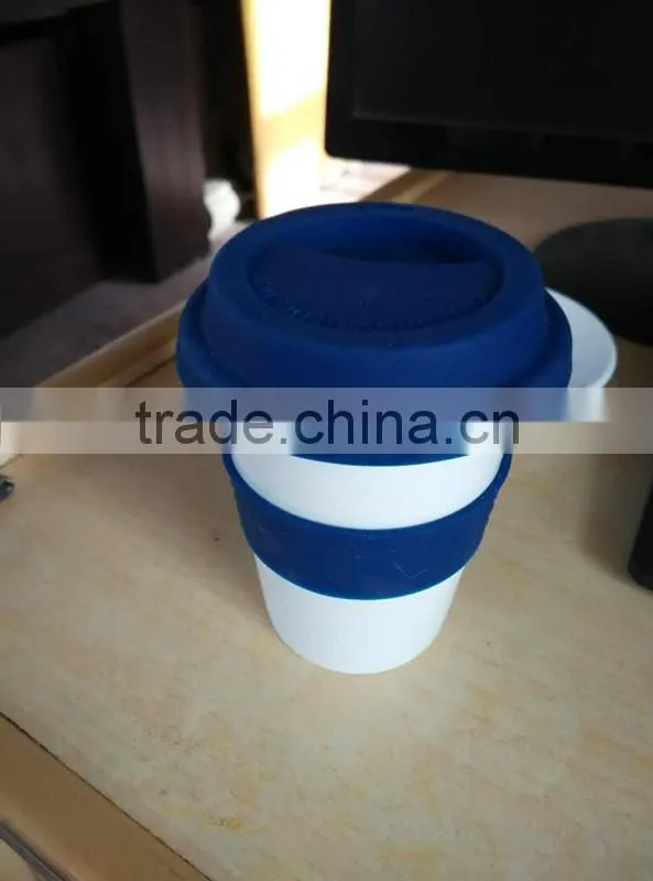 ceramic coffee mug with silicone lid