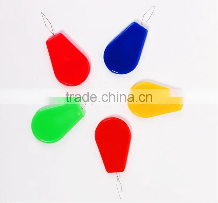 Cheap Mixed Color Teardrop Shaped Plastic Easy Needle Threader