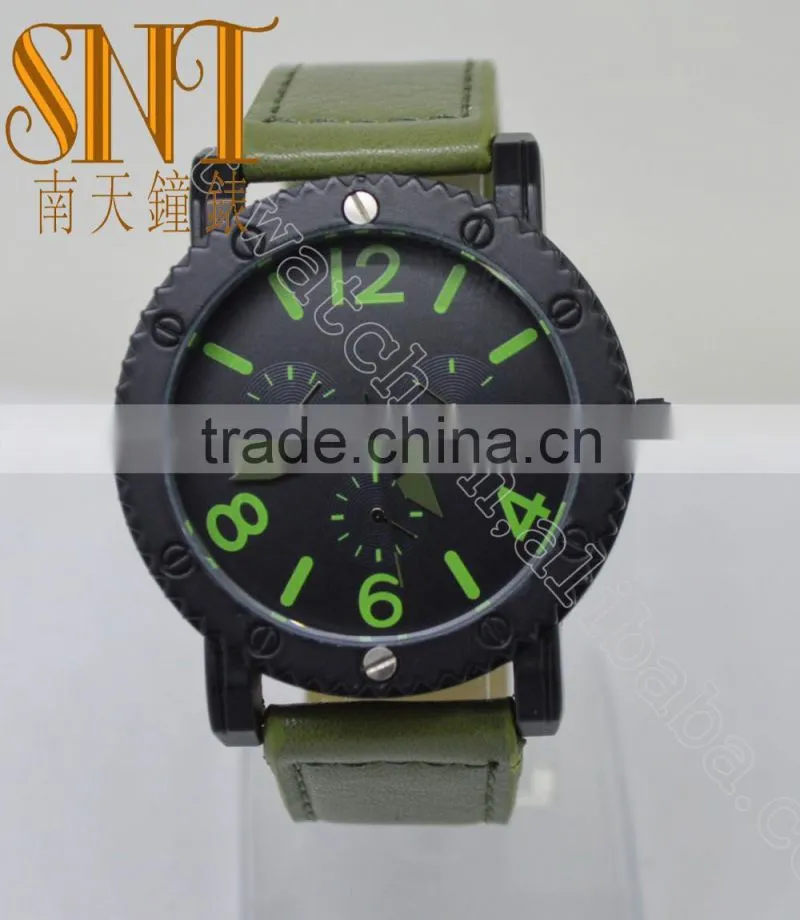 Vogue Spray Black Dial With Green Number Quartz Watch With For Man