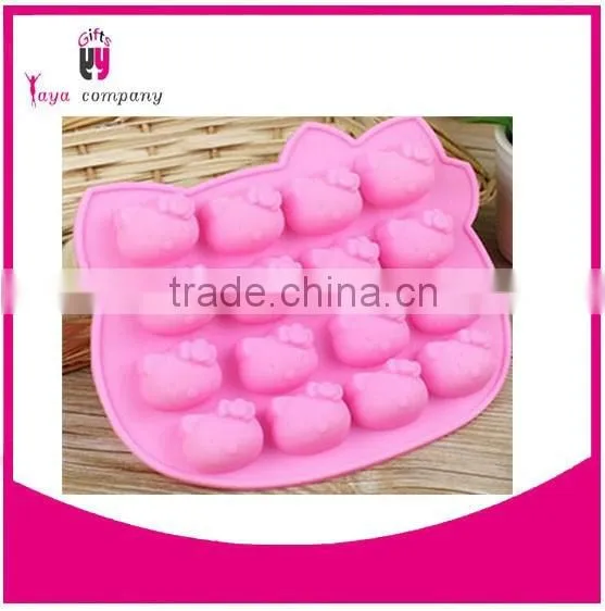 custom Eco-friendly reusable diamond shape silicone ice cube tray