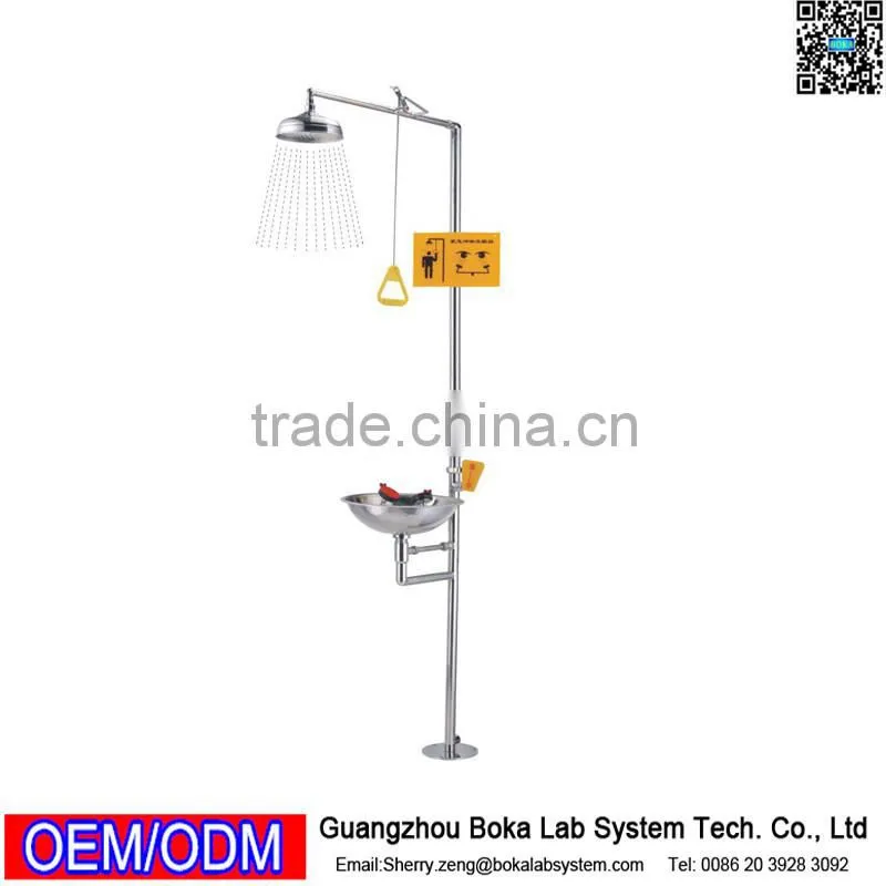 Lab table mounted emergency eye washer