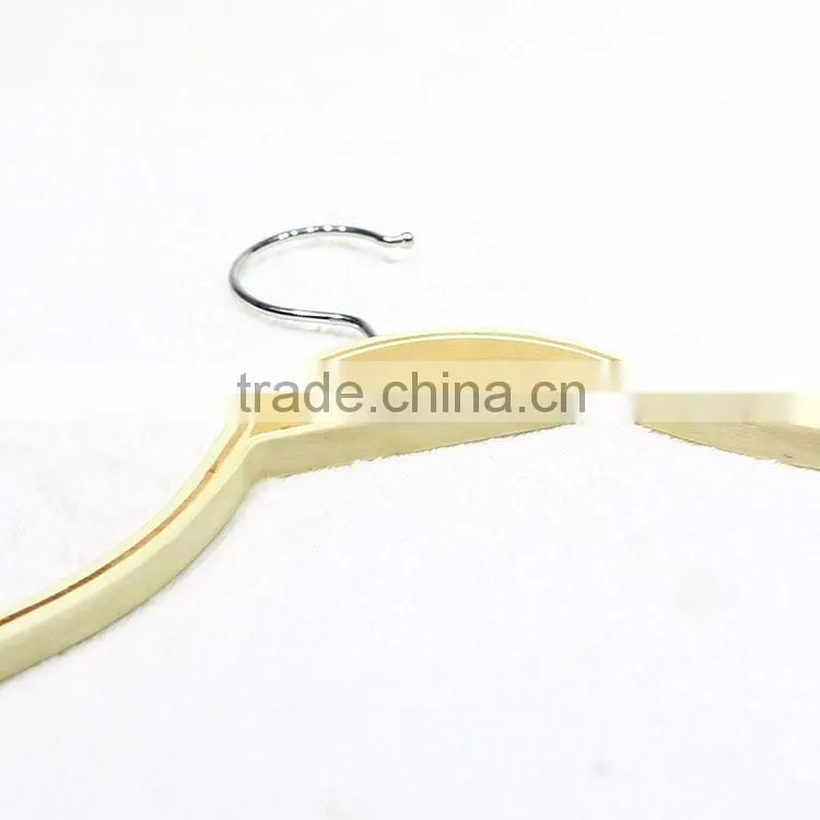 2015 factory provide anti slip splint hanger for clothes