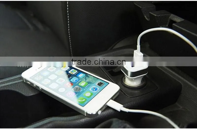2015 hottest portable 5V 2A Dual Usb Port Universal Mini Car Charger For Mobile Phone