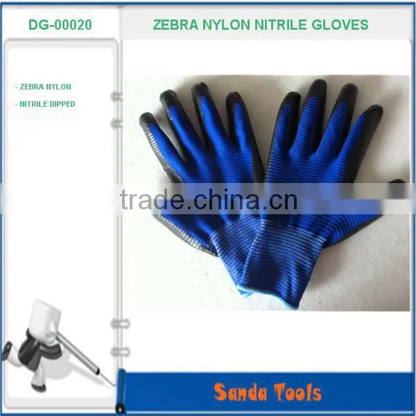 green nitrile coated gloves