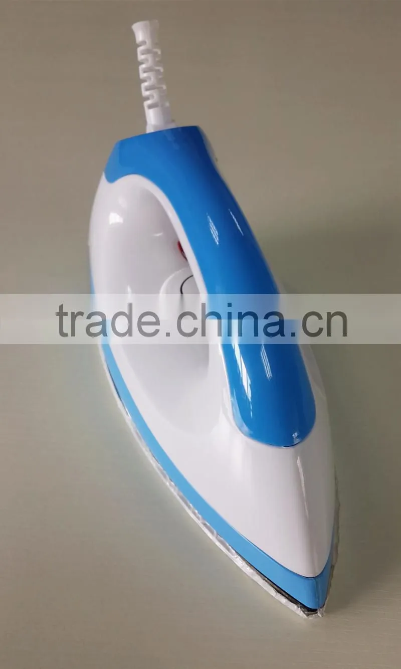Hot Cheap Dry Function Electric Iron 1000-1200W (HK-WSD-038)