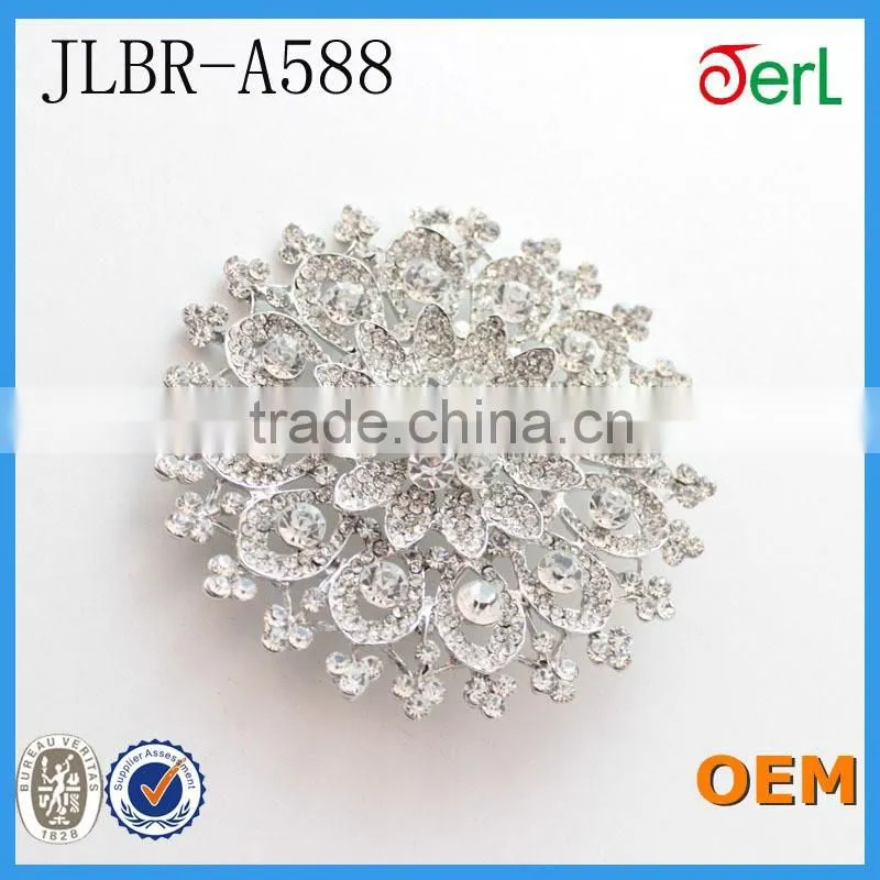 wedding cake crystal flower rhinestone brooch