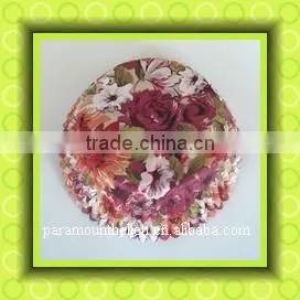 Dessert cup with printed flower patterns