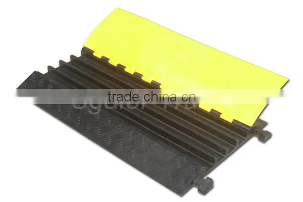 China Best Left Corner Rubber Cable Protector 5Channels corner