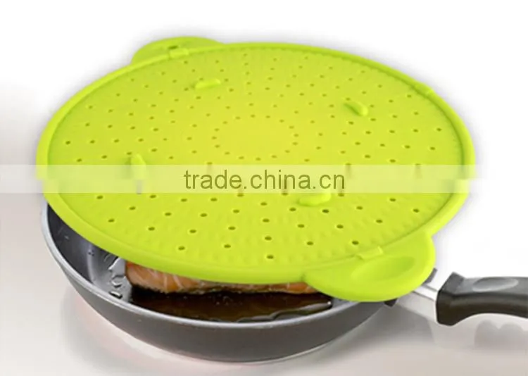 Unique Kitchen Accessories Supplies Microwave Silicone Colander, Steam Tray