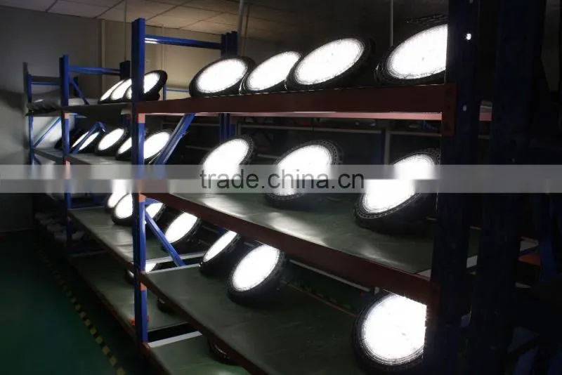 5 Years Warranty Promotion Price Wireless & Motion Control 2016 CE Rohs Approved Meanwell Driver 120W UFO LED High Bay Fixture