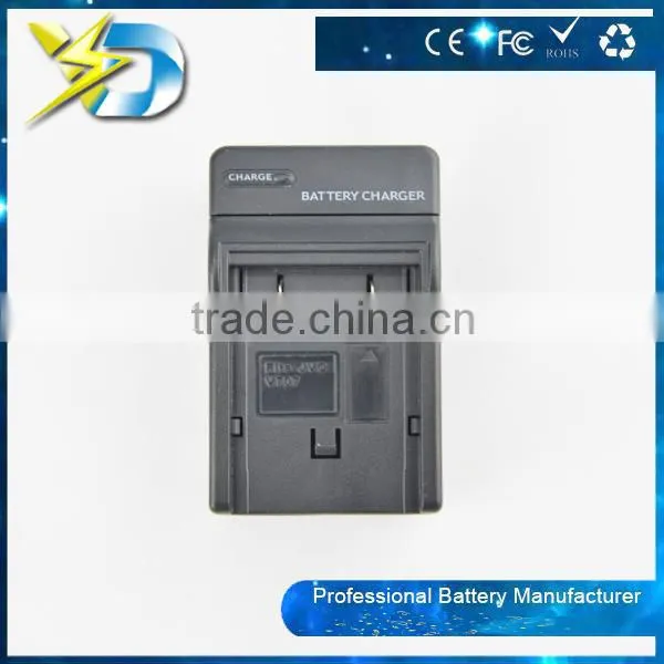 Portable replacement charger for dJVC igital camera travel charger V707