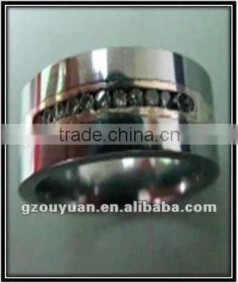 fashionring Titanium ring with diamond