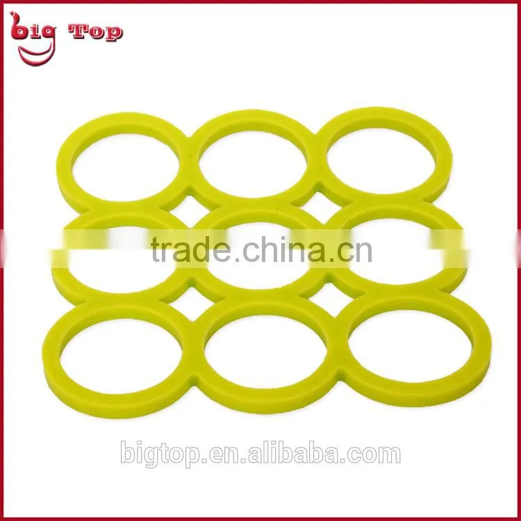BT0120 Wholesale Silicone Square Shapes Heat Resistant Table Mat with 9 Round Shape Pot Holder Table Mat Insulating Pat Cup Mat