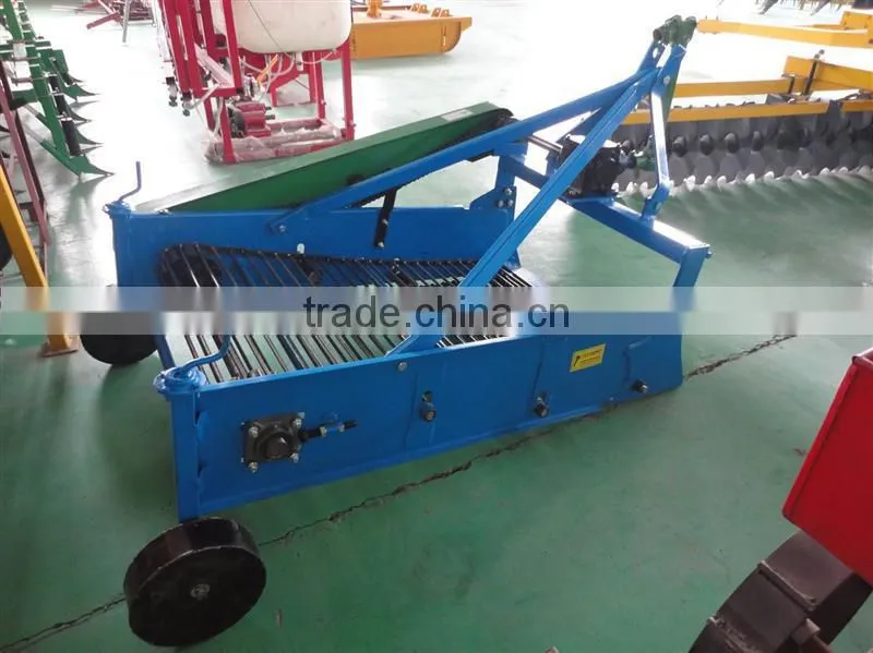 Research and development of manufacturers one row potato harvester/ cheap price mini potato harvester with walking tractor