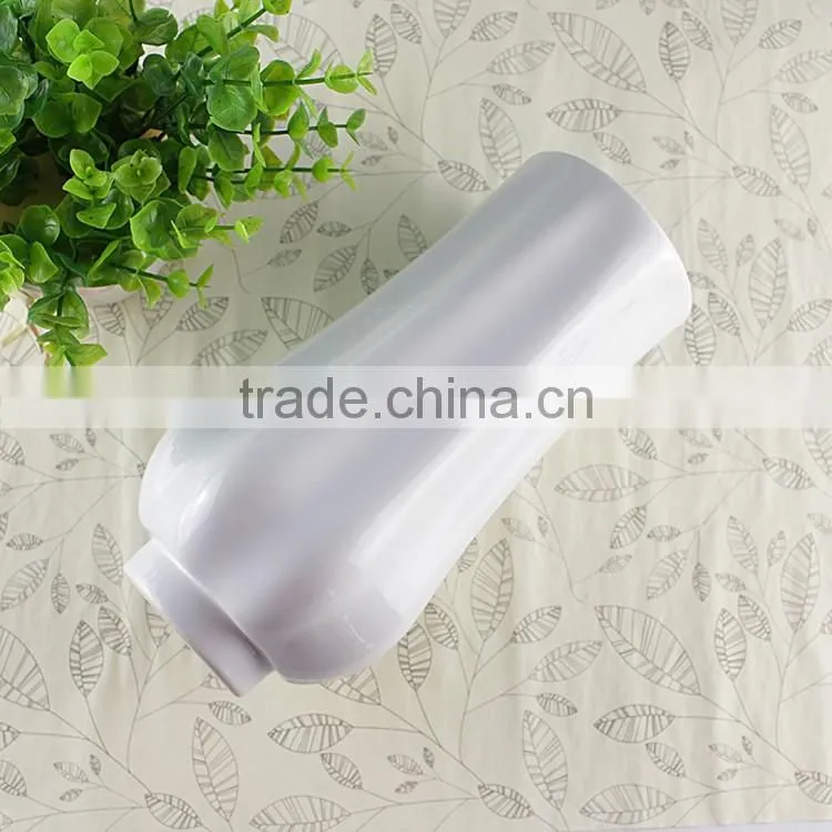 OEM Factory White Grace Horned Ceramic Vases
