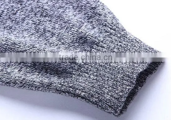 The long sleeve black/white front stripes design knitting pullover casual men knitted sweater