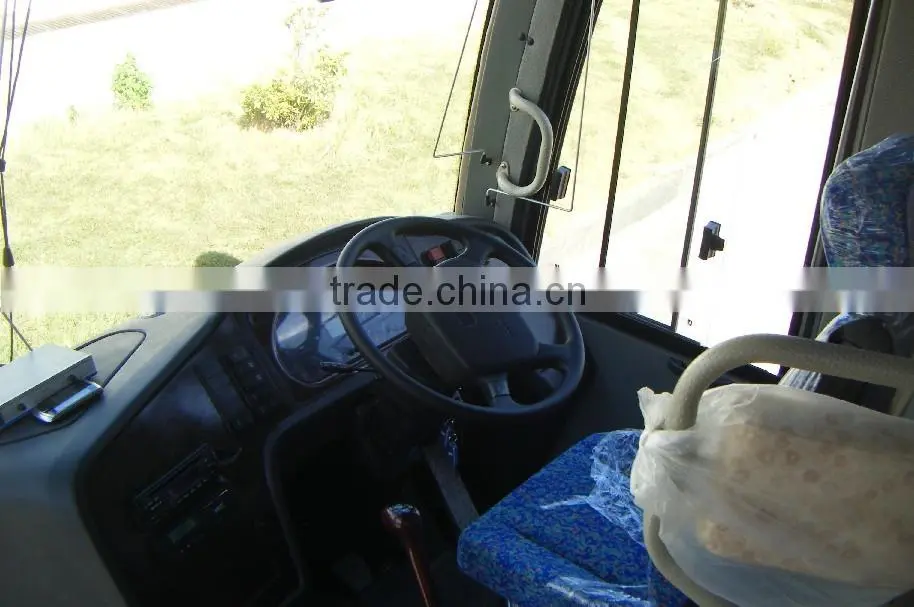 Dongfeng EQ6105L3G 4x2 10m diesel used coach buses