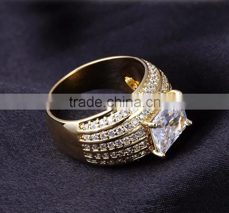 China Factory Price Pave Setting CZ Luxury Marriage Gift 18K Gold Ring Jewelry Plated