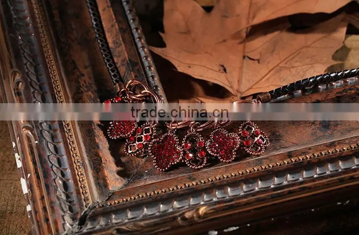 The European and American fashion metal joker diamond necklace old fashion jewelry