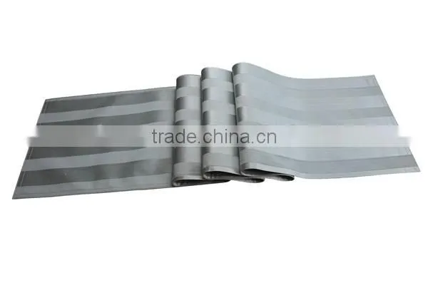 Wholesale 100% Polyester Fancy Checker Design Decorative Table Runner
