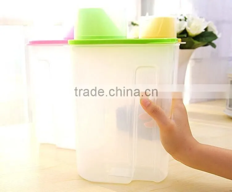 Kitchenware measuring and seal plastic food storage container