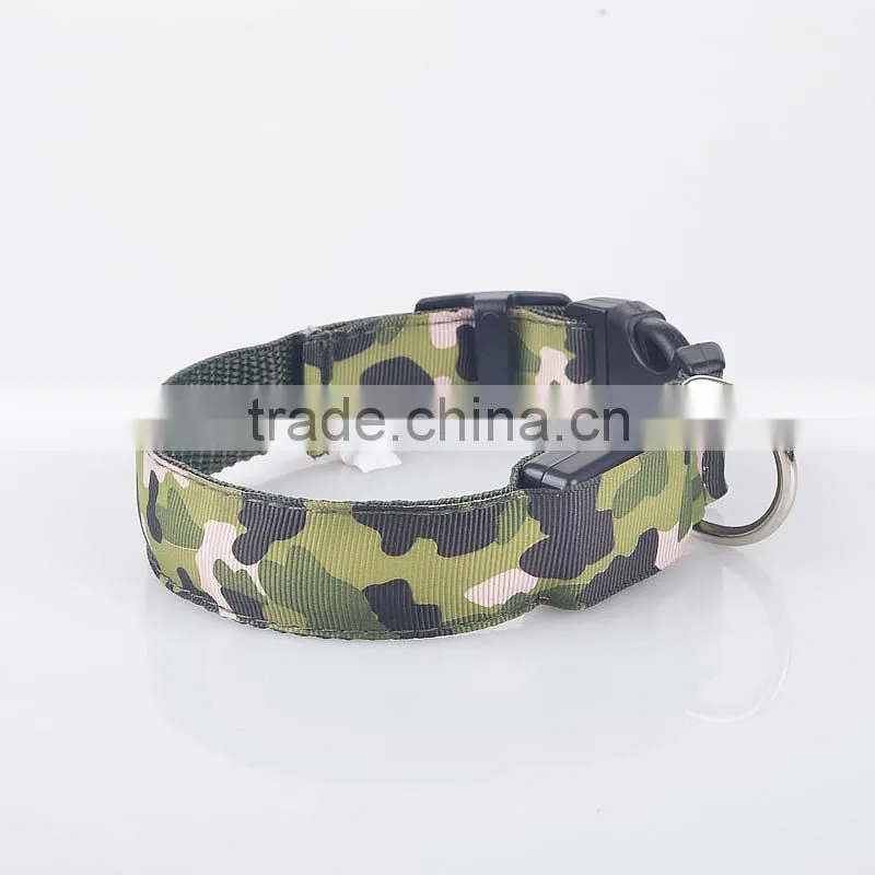 Wholesale Charming Flashing Collar Camouflage Cloth Retracable Buckle for dog collar