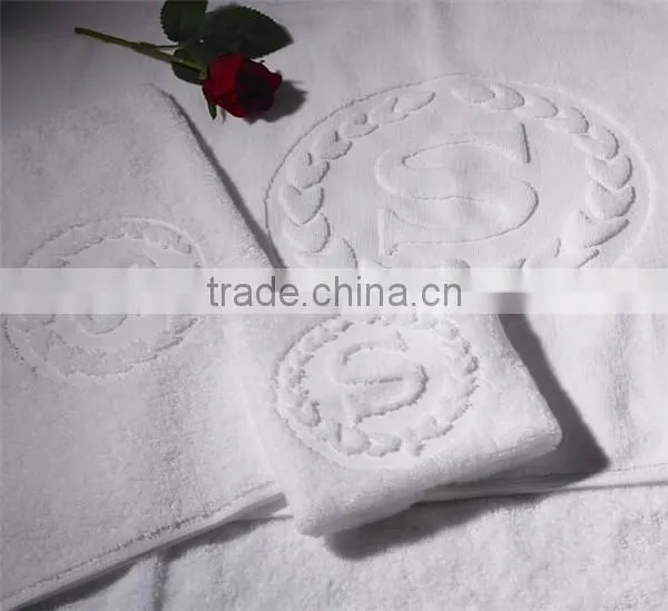 100% Cotton 32s 500gsm Thick White Towels Jacquard Hotel Towel Sets