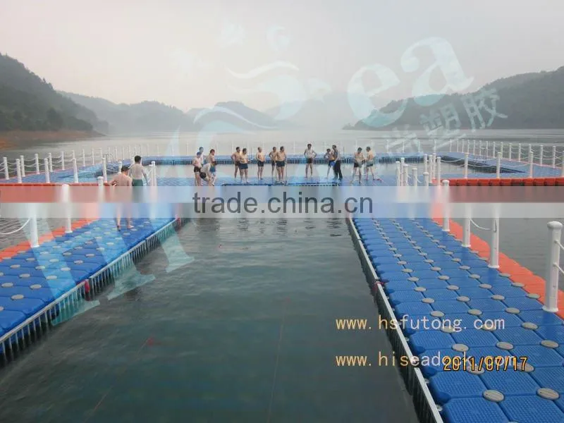 floating swimming pool
