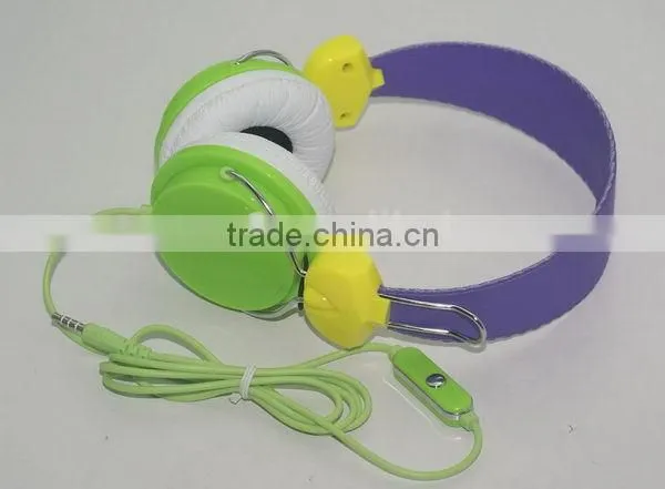 2014 new fashionable noise filter headphone