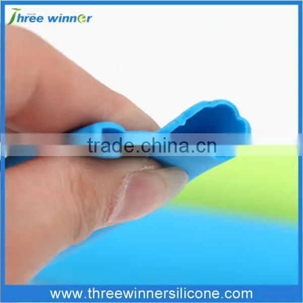 Silicone products vegetables and fruits custom roller garlic peeler