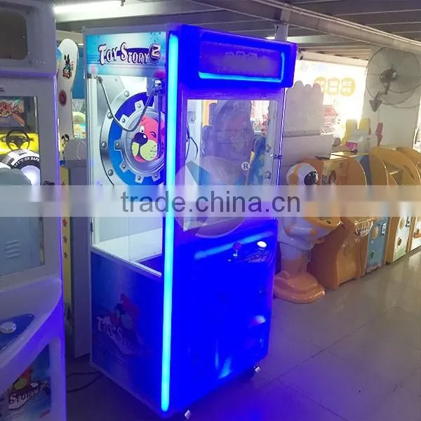 arcade kids coin operated game machine toy crane claw vending game machine for sale