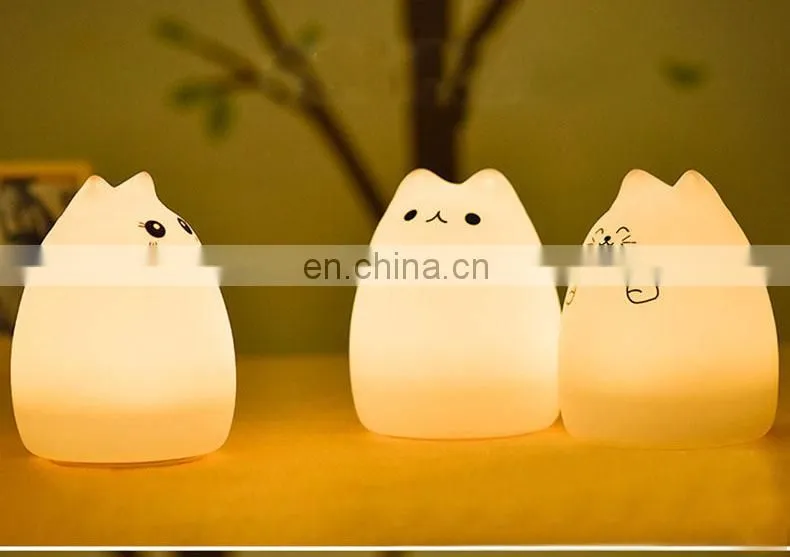Hot selling fashion super cute cat night lamp carton night light silicone remote timer cute cat lamp