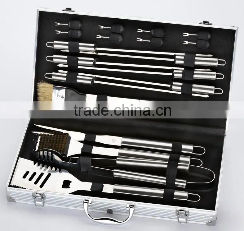 yangjiang factory manufacture hot selling stainless steel tool set for bbq