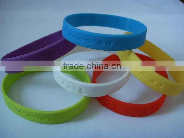 fitbit wristband bracelet