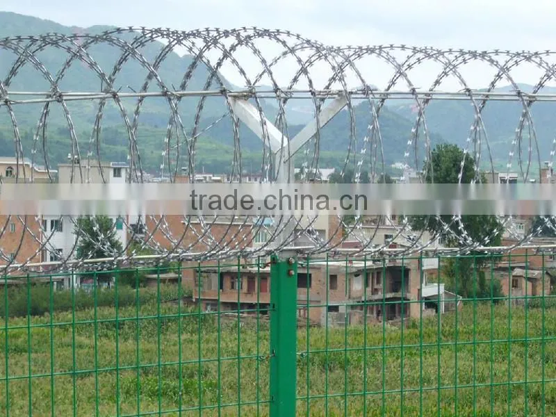ISO9001Certificate Galvanized Razor Barbed Wire