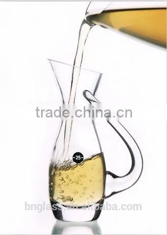 300ML Round clear glass wine decanter with handle
