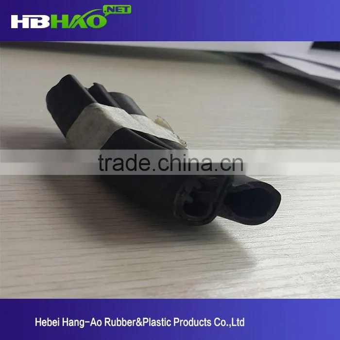 XHM-007 strip lock plastic container rubber seal strip
