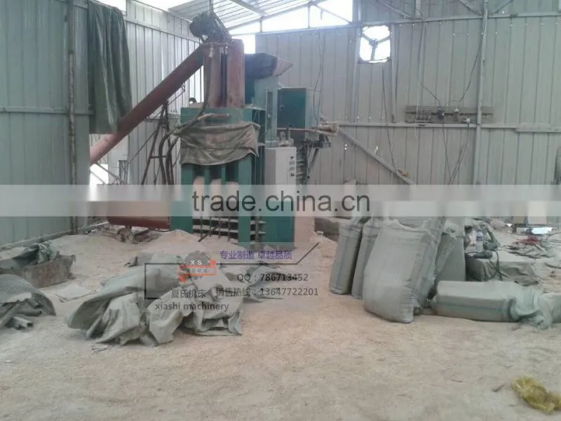 Full automatic low cost wood sawdust baler/wood shaving baler machine for sale XSJM-80T
