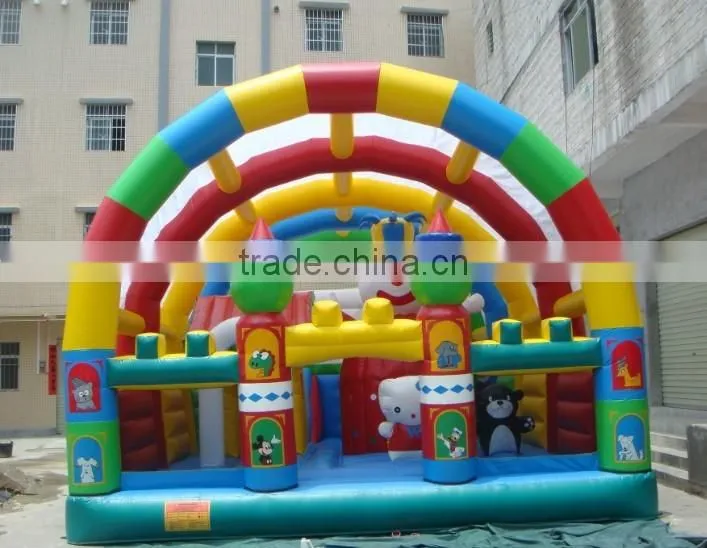 Funny and popular inflatable amusement park for kids play