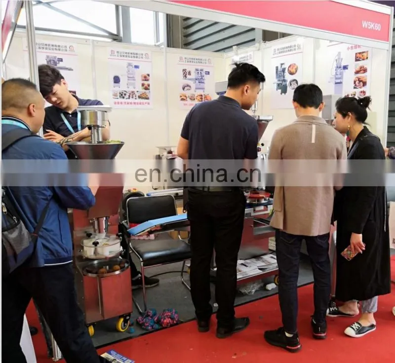2019 desktop low price mooncake maamoul making forming encrusting machine