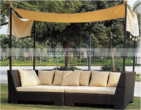 Outdoor Rattan Wicker Garden Furniture Set round sofa bed