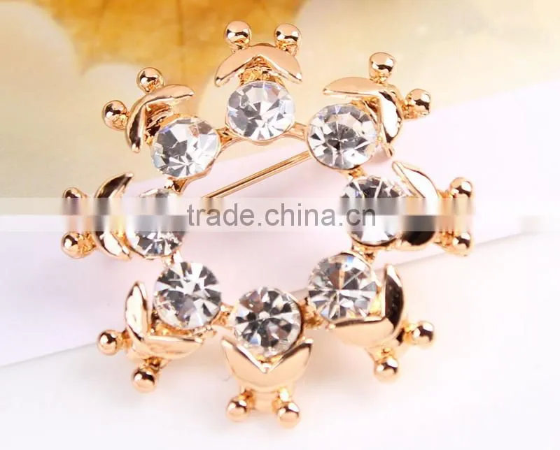 fashion crystal diamond brooches for wedding invitation