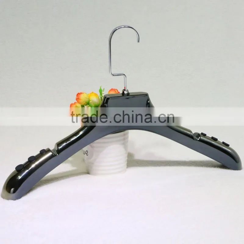 Factory customized hot sell plastic hanger for suit cloth