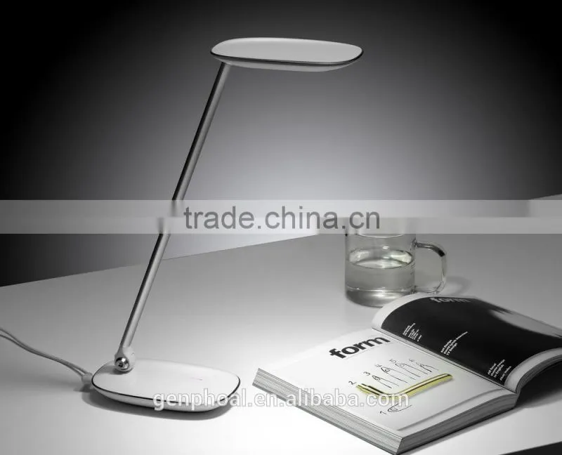 Q 7Foldable 9W rechargeable led desk lamp /LED Table light/led reading desk lamp