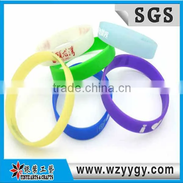Buy custom logo silicone wristbands